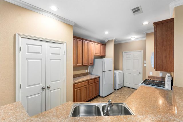 5212 New Orleans Street, Houston, TX 77020