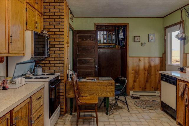 25 Becker Lane, Wilsall, MT 59086