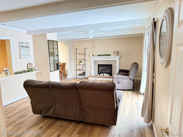 1421 E Mt Morris Road, Mt. Morris Township, MI 48458