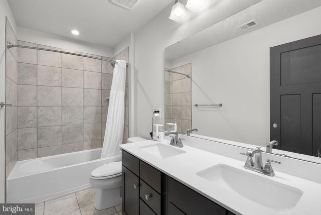 9801 PASSAGE DR, Upper Marlboro, MD 20772