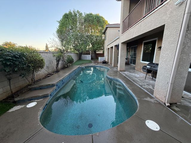 9615 N Willey Court, Fresno, CA 93720