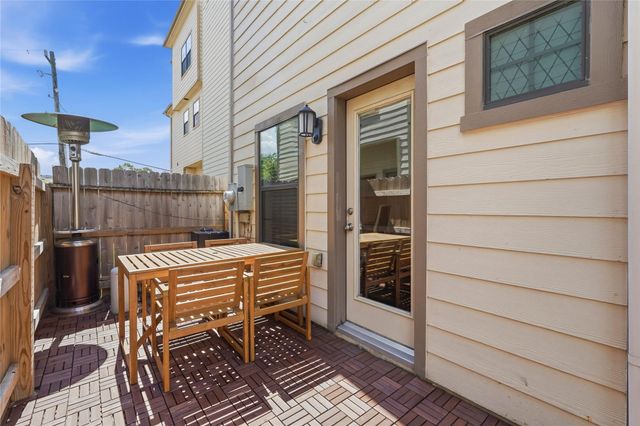 836 Garden Oaks Terrace, Houston, TX 77018