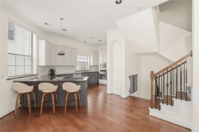836 Garden Oaks Terrace, Houston, TX 77018