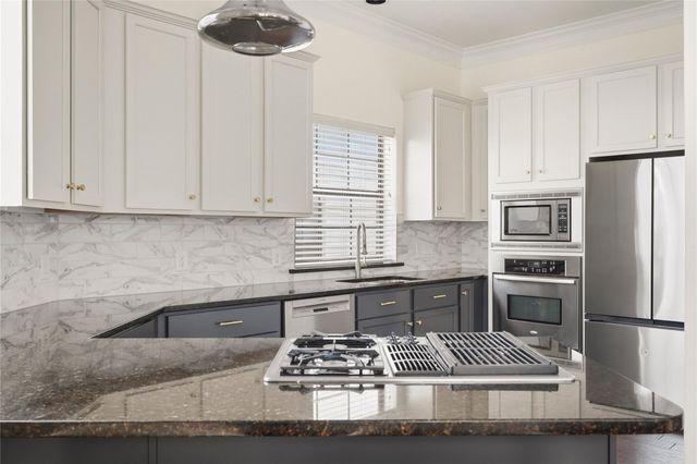 836 Garden Oaks Terrace, Houston, TX 77018