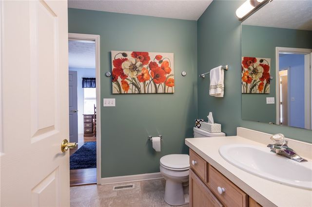 32 Parliament Circle, Greece, NY 14616