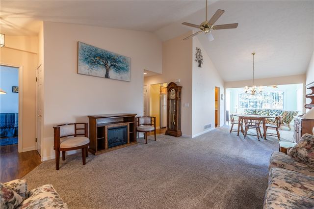 32 Parliament Circle, Greece, NY 14616