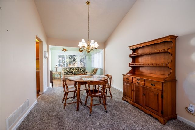 32 Parliament Circle, Greece, NY 14616