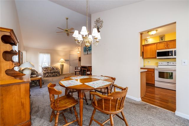 32 Parliament Circle, Greece, NY 14616