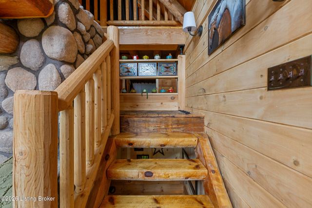6407 New Cut Rd, Crestwood, KY 40014
