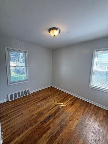 21760 Gascony Avenue, Eastpointe, MI 48021