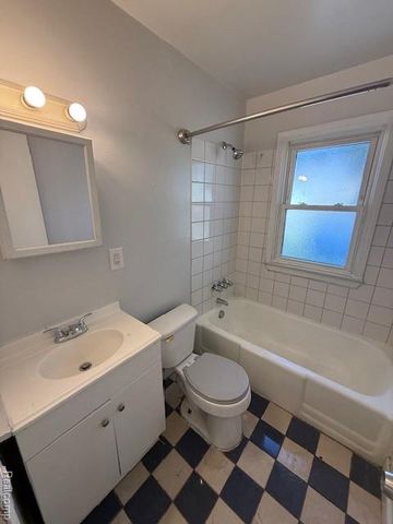 21760 Gascony Avenue, Eastpointe, MI 48021