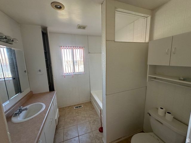 4330 W 5570 S, Kearns, UT 84118