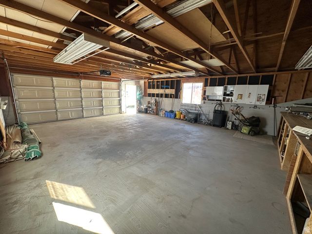 4330 W 5570 S, Kearns, UT 84118