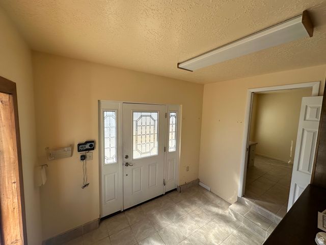 4330 W 5570 S, Kearns, UT 84118