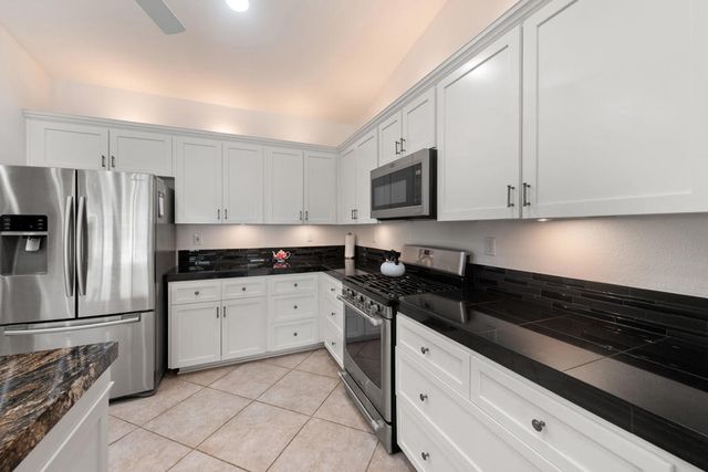 81129 La Reina Circle, Indio, CA 92201