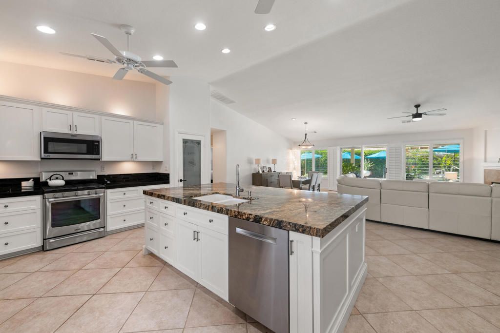 Image 16 of property listing at 81129 La Reina Circle, Indio, CA 92201