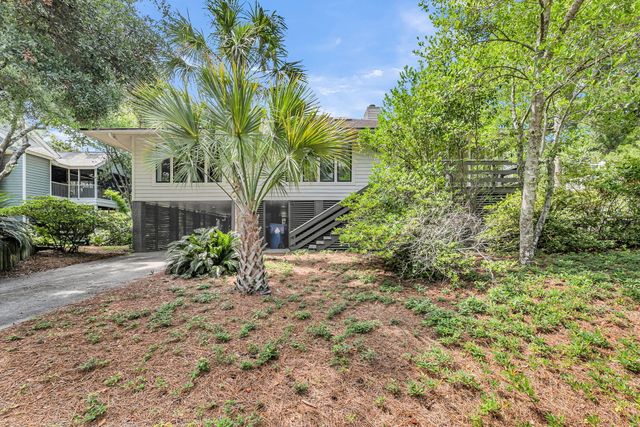 25 Sand Dollar Drive, Isle Of Palms, SC 29451