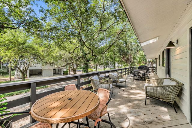 25 Sand Dollar Drive, Isle Of Palms, SC 29451
