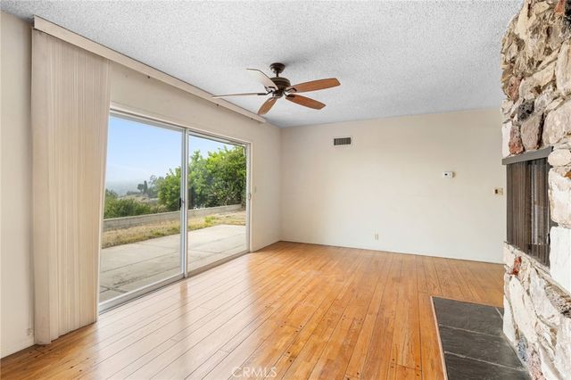 322 Starlight Crest, La Canada Flintridge, CA 91011
