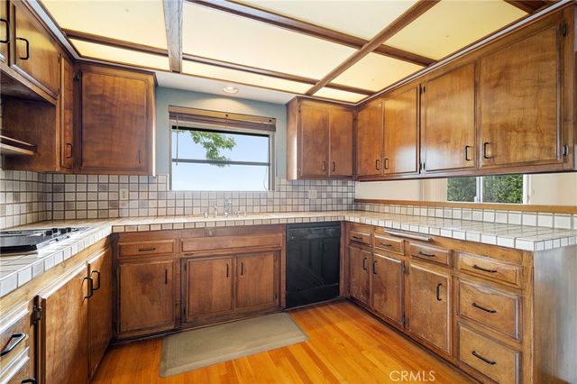 322 Starlight Crest, La Canada Flintridge, CA 91011