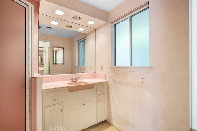 322 Starlight Crest, La Canada Flintridge, CA 91011