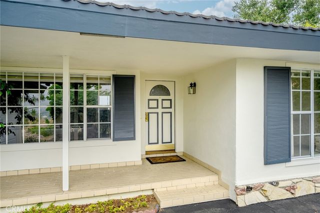 322 Starlight Crest, La Canada Flintridge, CA 91011