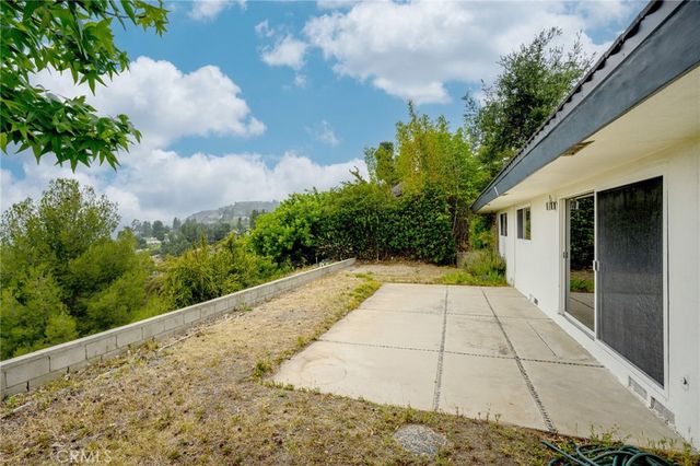322 Starlight Crest, La Canada Flintridge, CA 91011