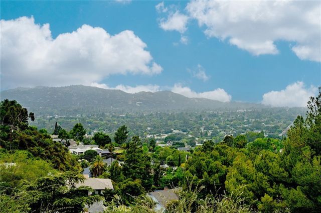 322 Starlight Crest, La Canada Flintridge, CA 91011