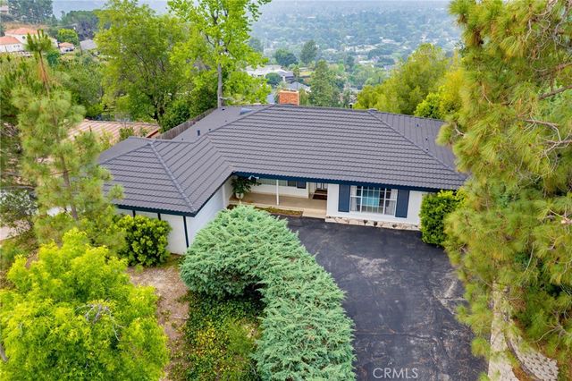 322 Starlight Crest, La Canada Flintridge, CA 91011