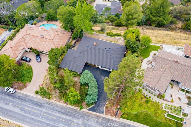 322 Starlight Crest, La Canada Flintridge, CA 91011