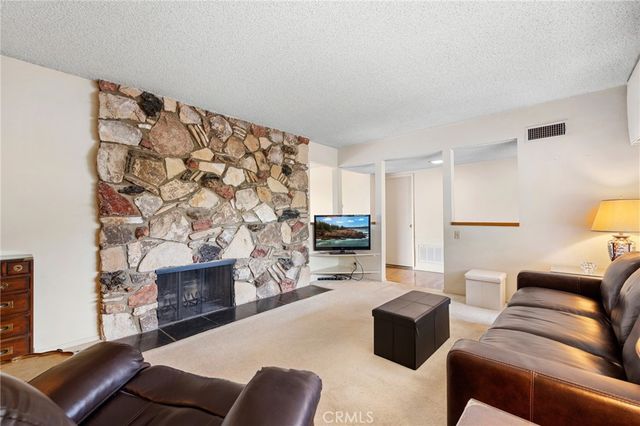322 Starlight Crest, La Canada Flintridge, CA 91011