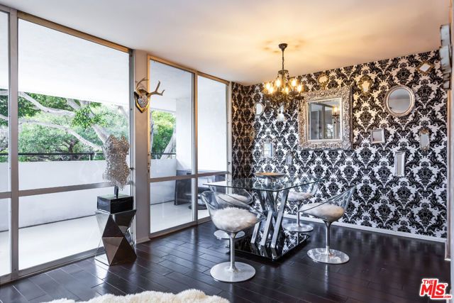 848 N Kings Road 102, West Hollywood, CA 90069