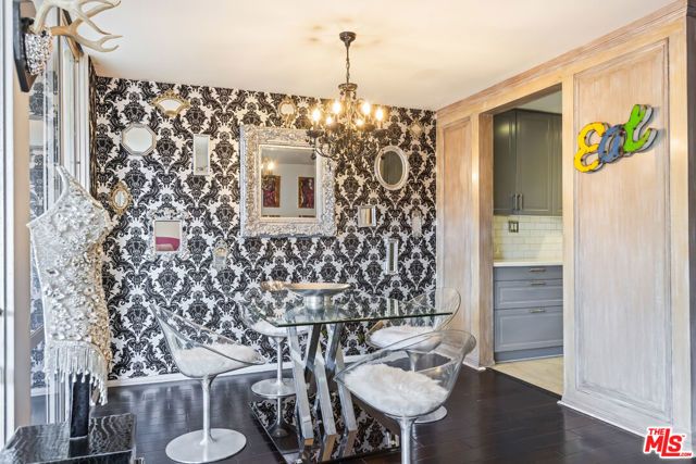 848 N Kings Road 102, West Hollywood, CA 90069