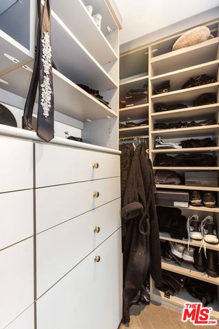 848 N Kings Road 102, West Hollywood, CA 90069