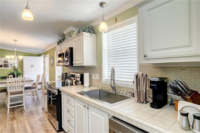 424 Loquat Drive, Barefoot Bay, FL 32976