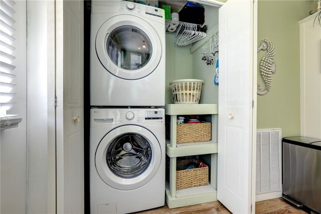 424 Loquat Drive, Barefoot Bay, FL 32976