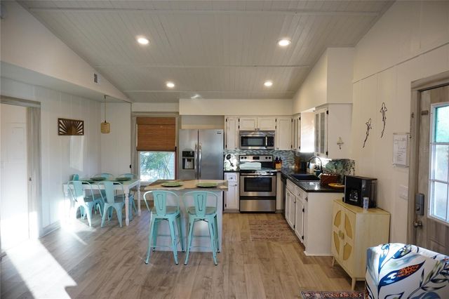 2504 AVENUE B, Bradenton Beach, FL 34217