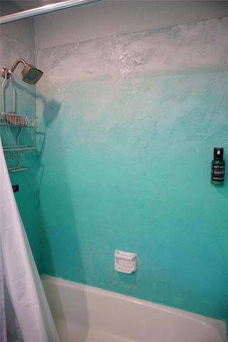 2504 AVENUE B, Bradenton Beach, FL 34217