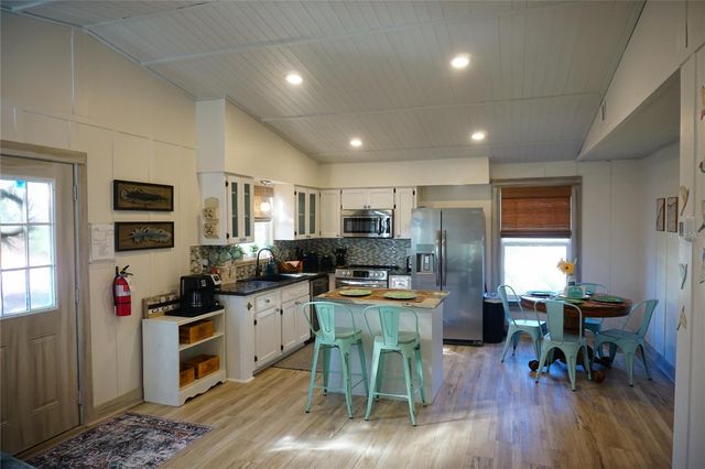 2504 AVENUE B, Bradenton Beach, FL 34217