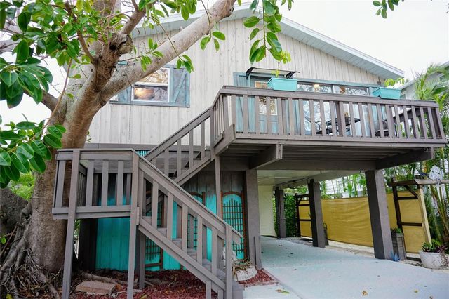 2504 AVENUE B, Bradenton Beach, FL 34217