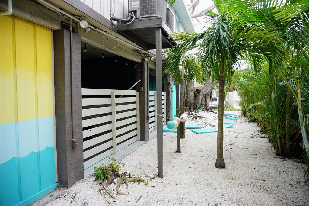 Image 17 of property listing at 2504 AVENUE B, Bradenton Beach, FL 34217