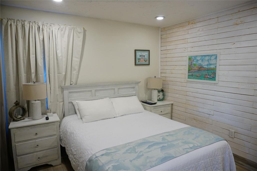 Image 34 of property listing at 2504 AVENUE B, Bradenton Beach, FL 34217