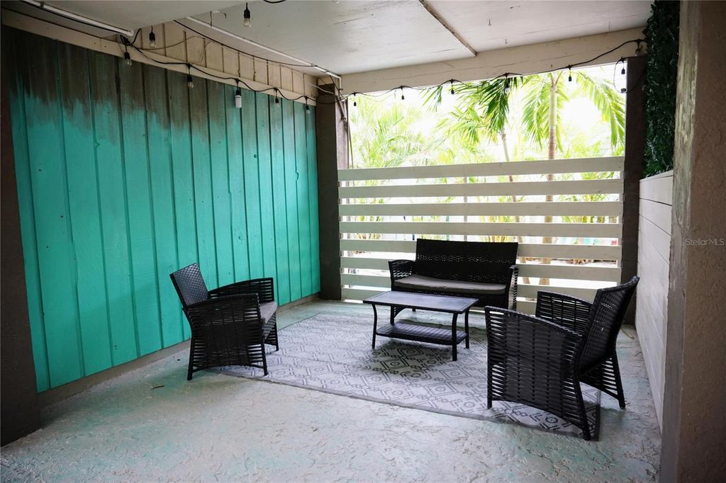 Image 39 of property listing at 2504 AVENUE B, Bradenton Beach, FL 34217