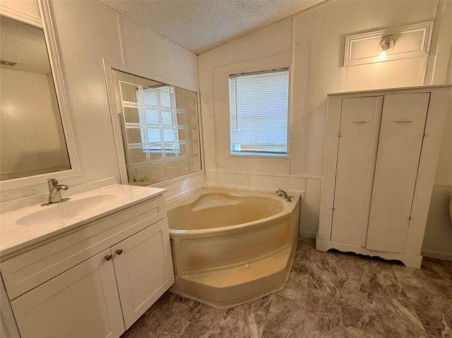 27614 Southland Drive, Splendora, TX 77372