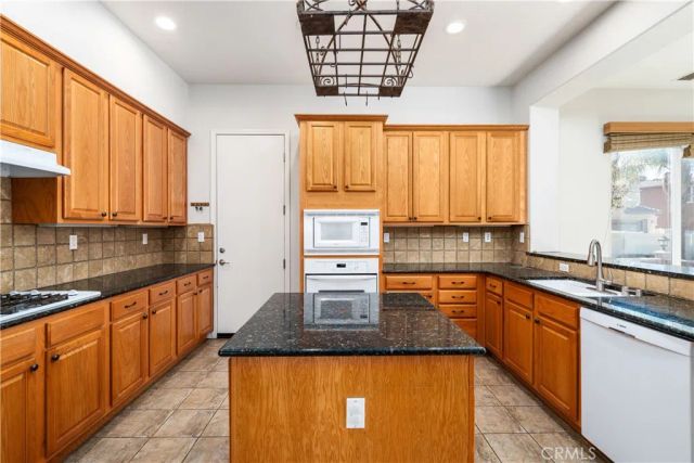 26153 Mission, Loma Linda, CA 92354