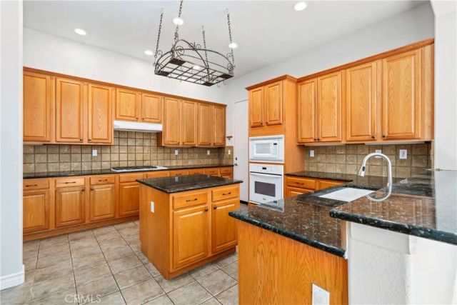 26153 Mission, Loma Linda, CA 92354