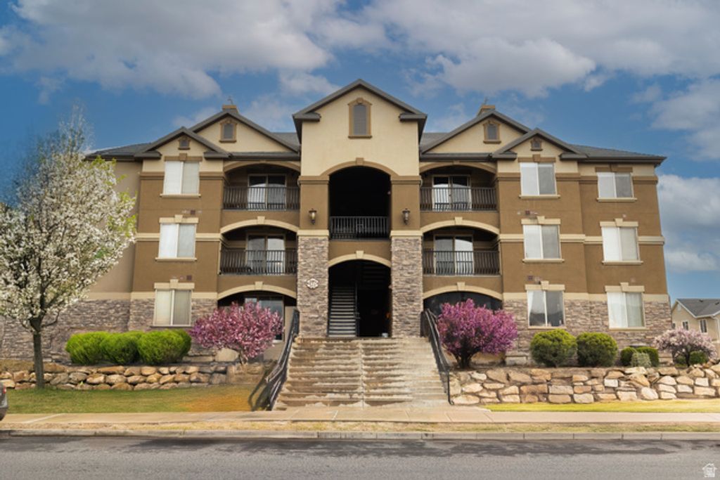 497 S 2220 W #303, Pleasant Grove, UT 84062 — exterior