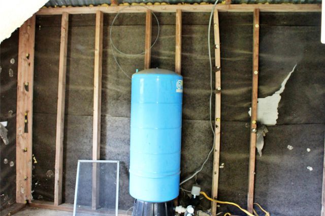 1061 Dee Allen Road, Columbus, TX 78934