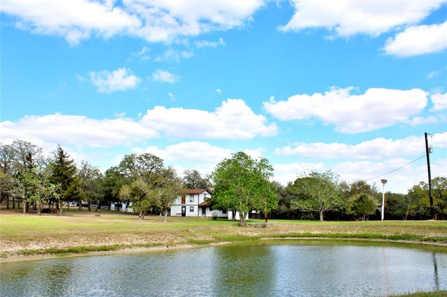 1061 Dee Allen Road, Columbus, TX 78934