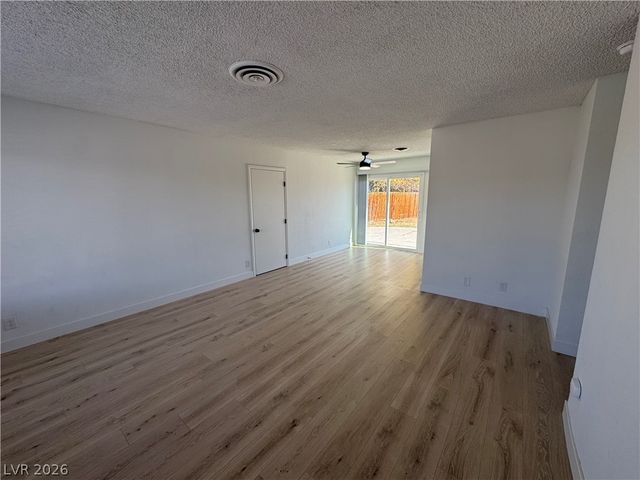 4020 Pamela Way, Las Vegas, NV 89115